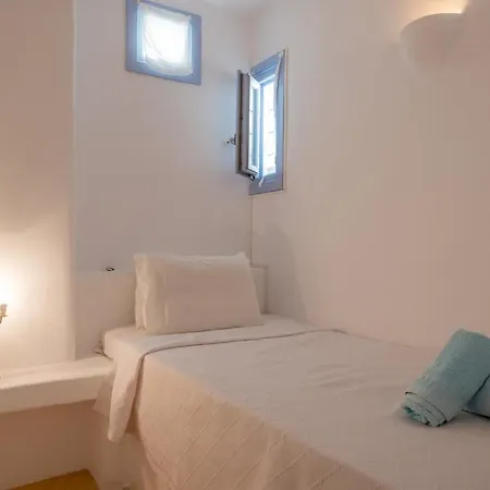 Persephone Holiday home