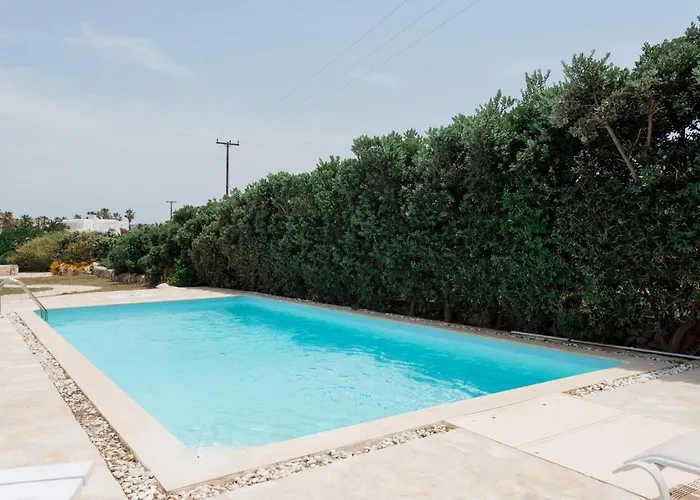 Persephone Livadia (Paros)